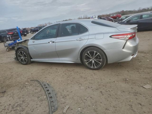 Toyota Camry L Image 5