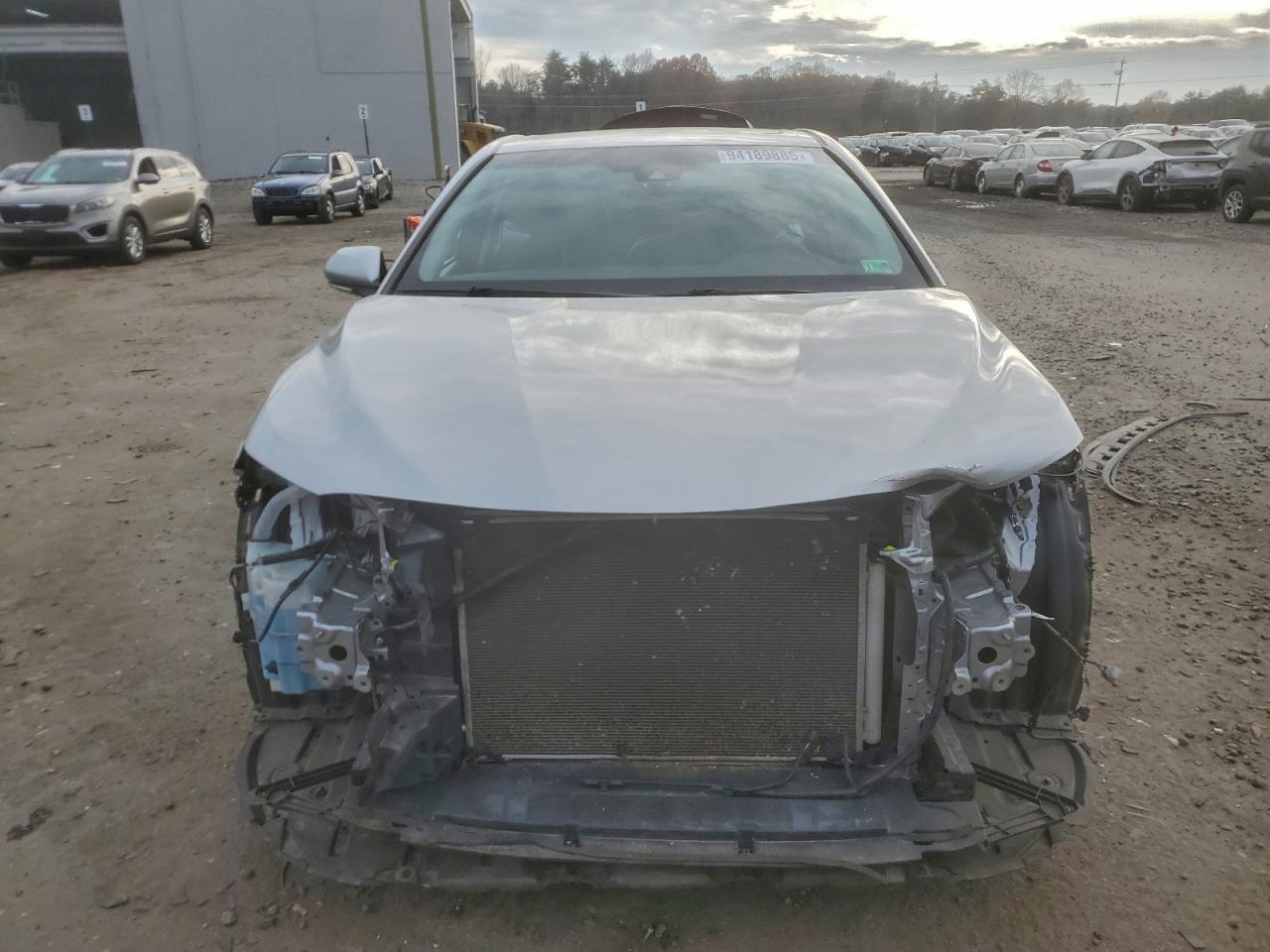 Toyota Camry L Image 2