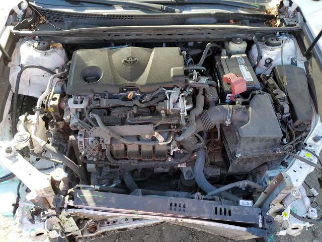 Toyota Camry L Image 9