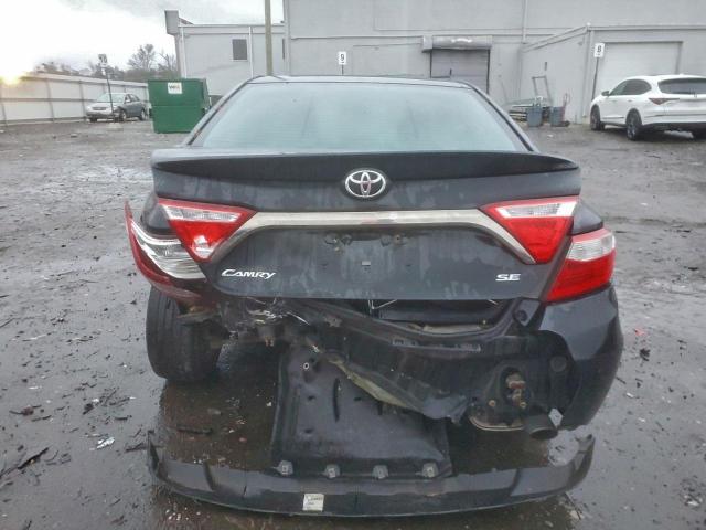 Toyota Camry Le Image 6