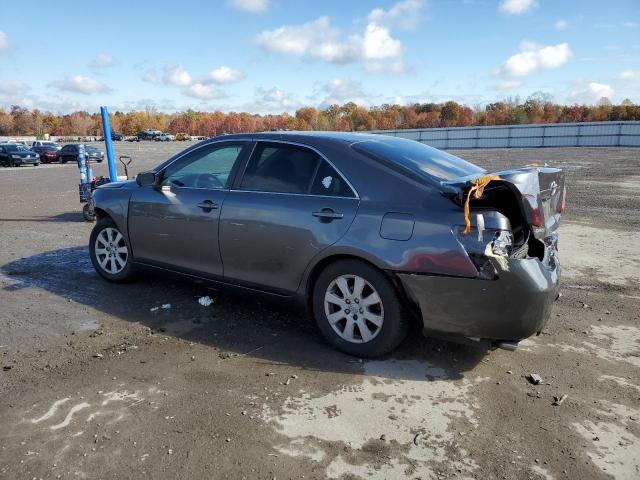 Toyota Camry Le Image 2