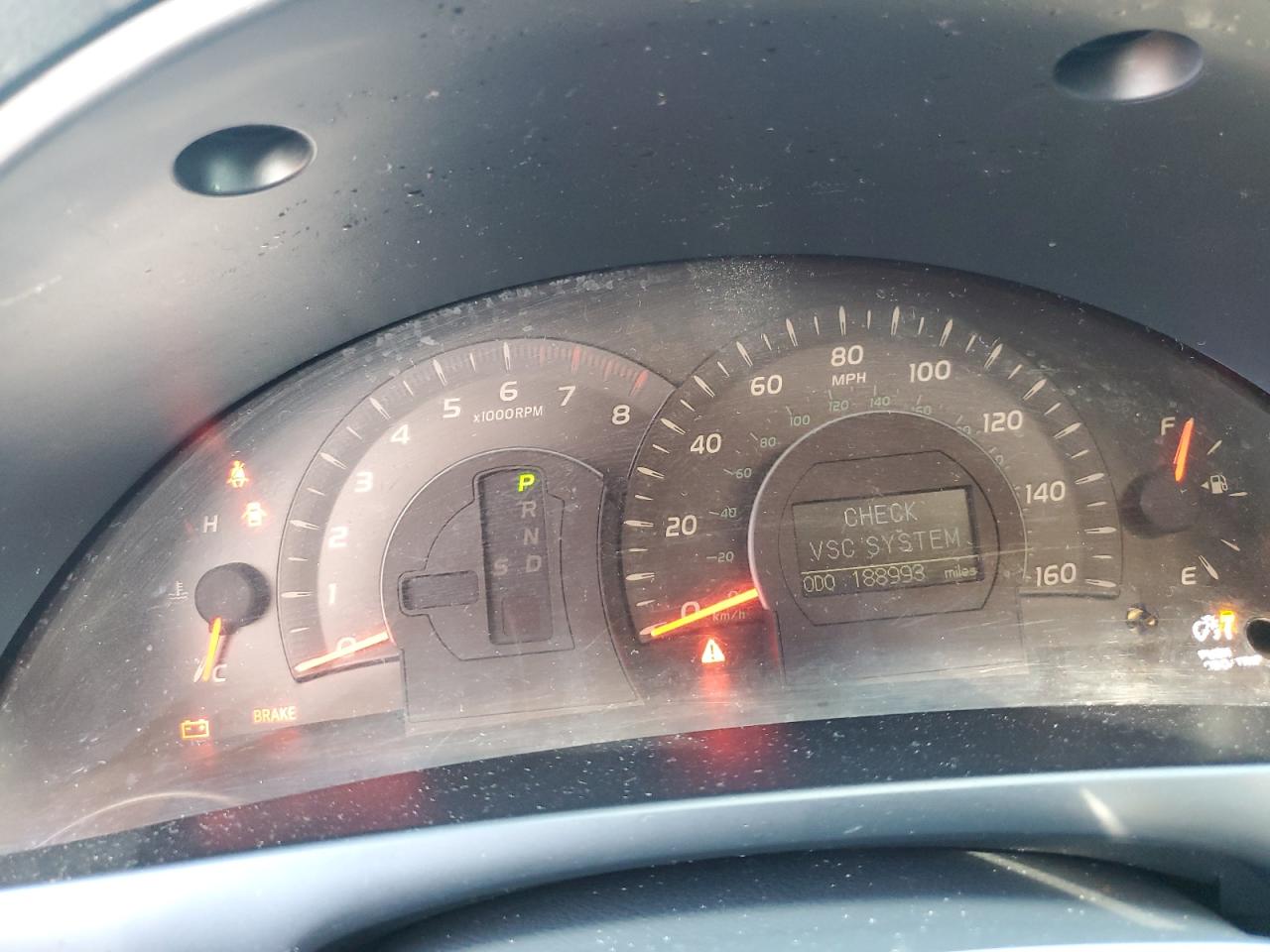 Toyota Camry Le Image 5