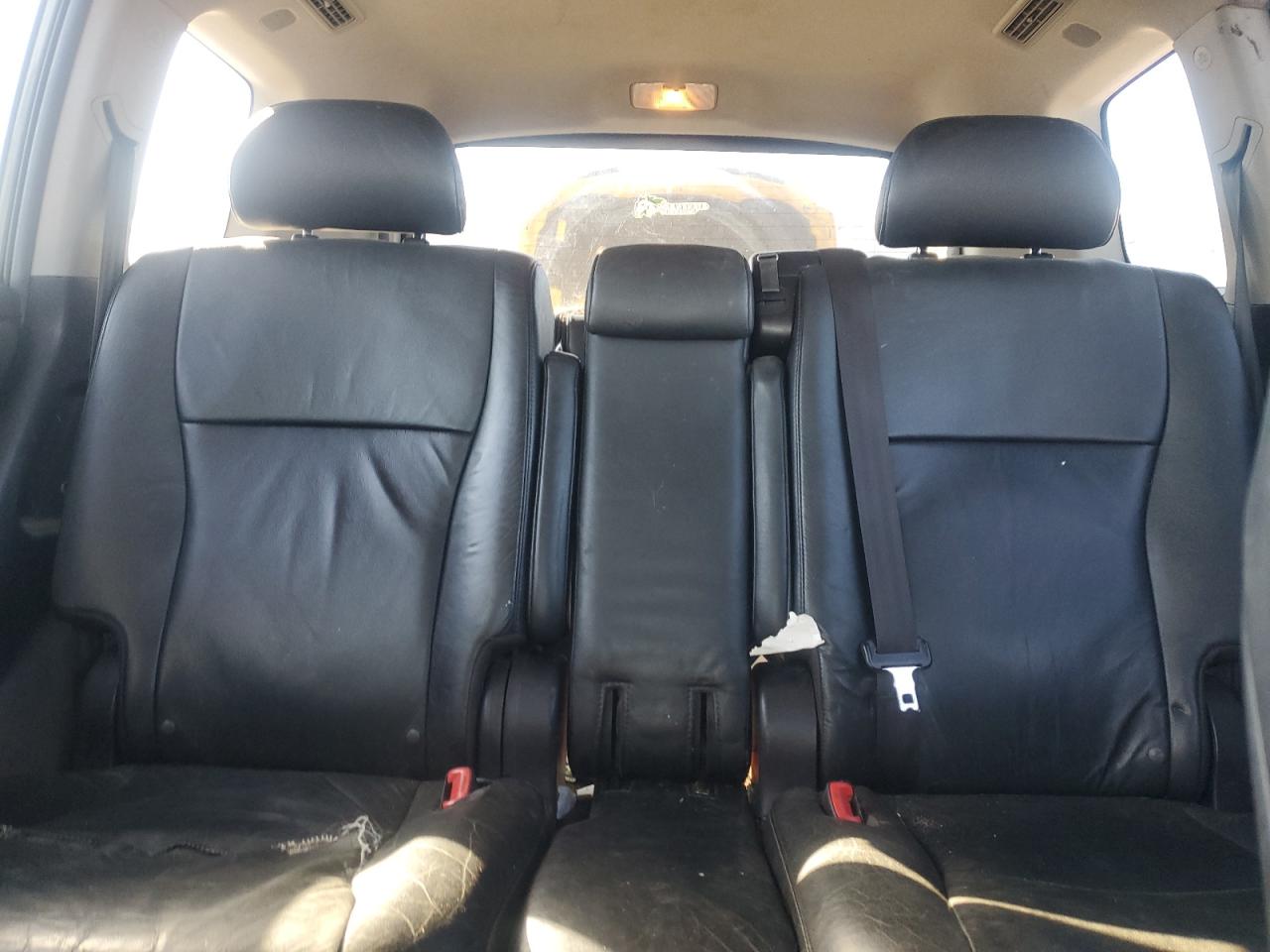 Toyota Highlander Base Image 11