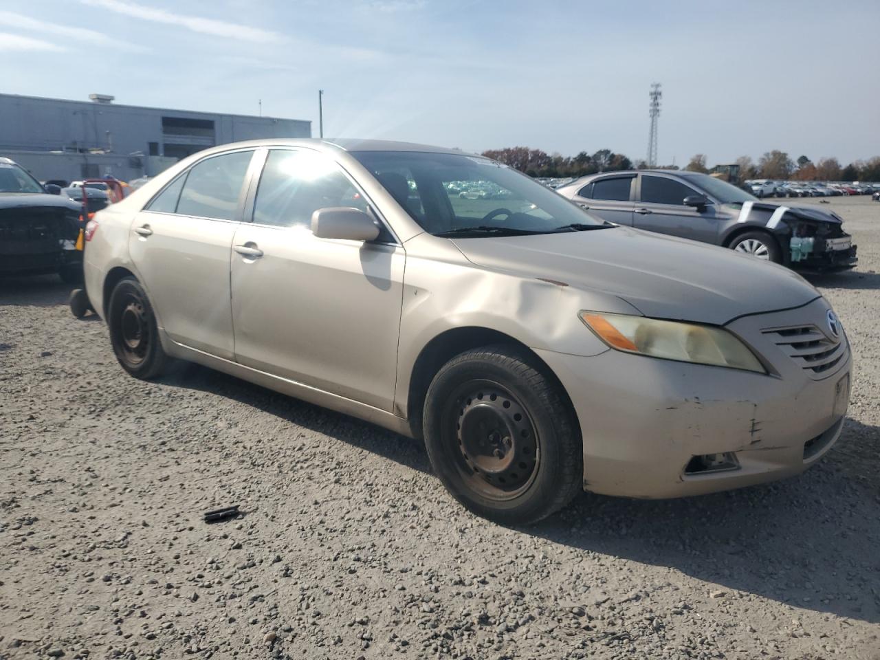 Toyota Camry Base Image 7