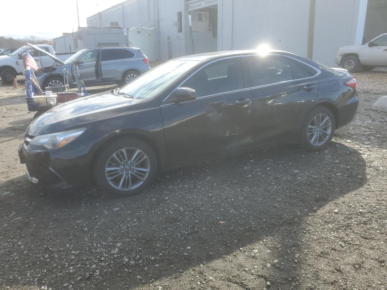 Toyota Camry Le Image 1