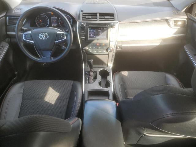 Toyota Camry Le Image 11