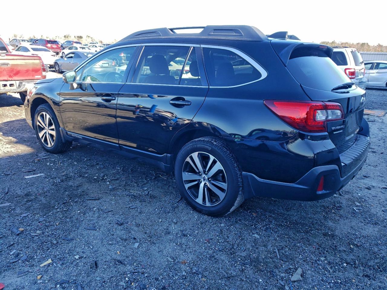 Subaru Outback 2.5i Limited Image 5