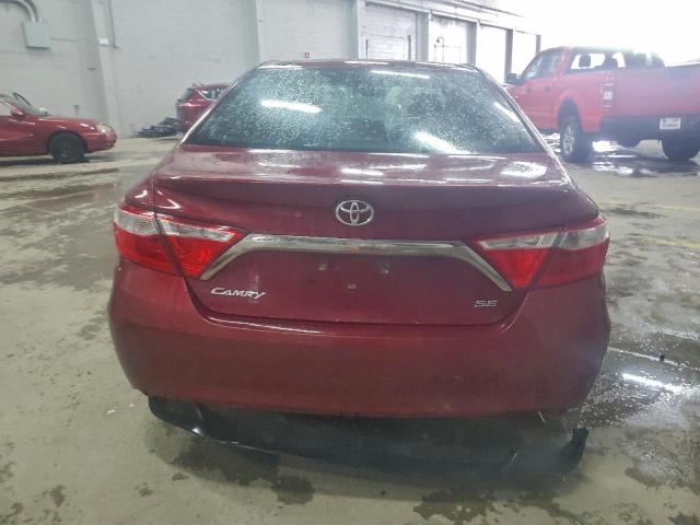 Toyota Camry Le Image 4