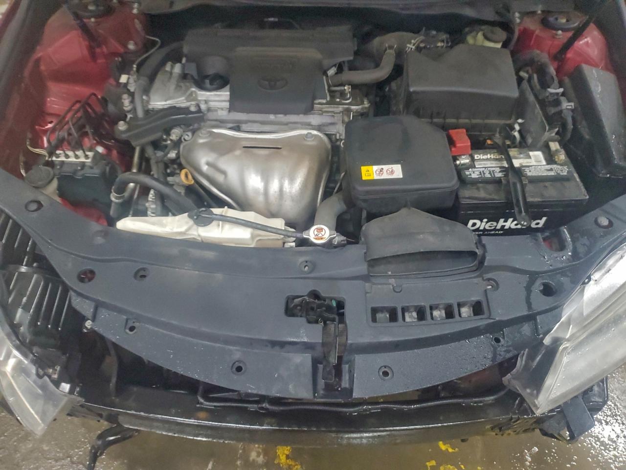 Toyota Camry Le Image 11