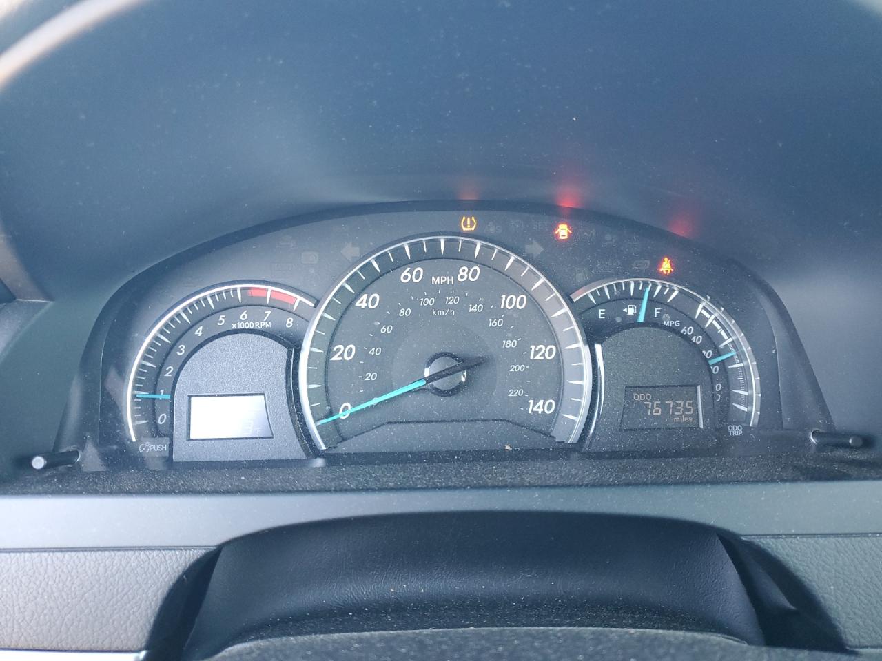 Toyota Camry L Image 4