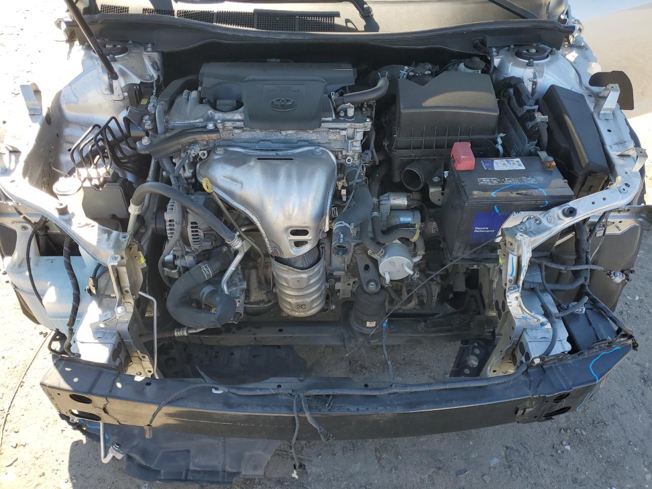 Toyota Camry L Image 12