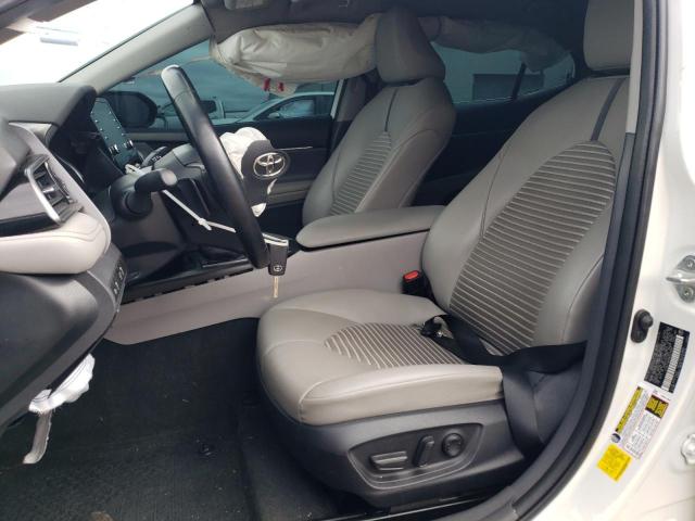 Toyota Camry Se Image 6