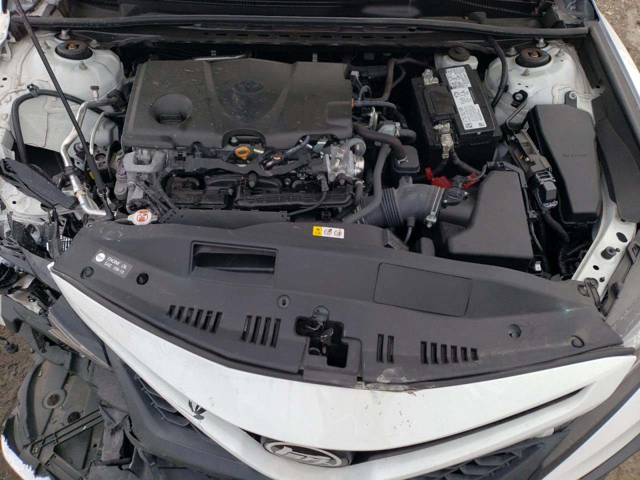 Toyota Camry Se Image 10