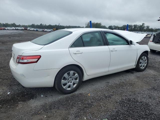 Toyota Camry Base Image 5