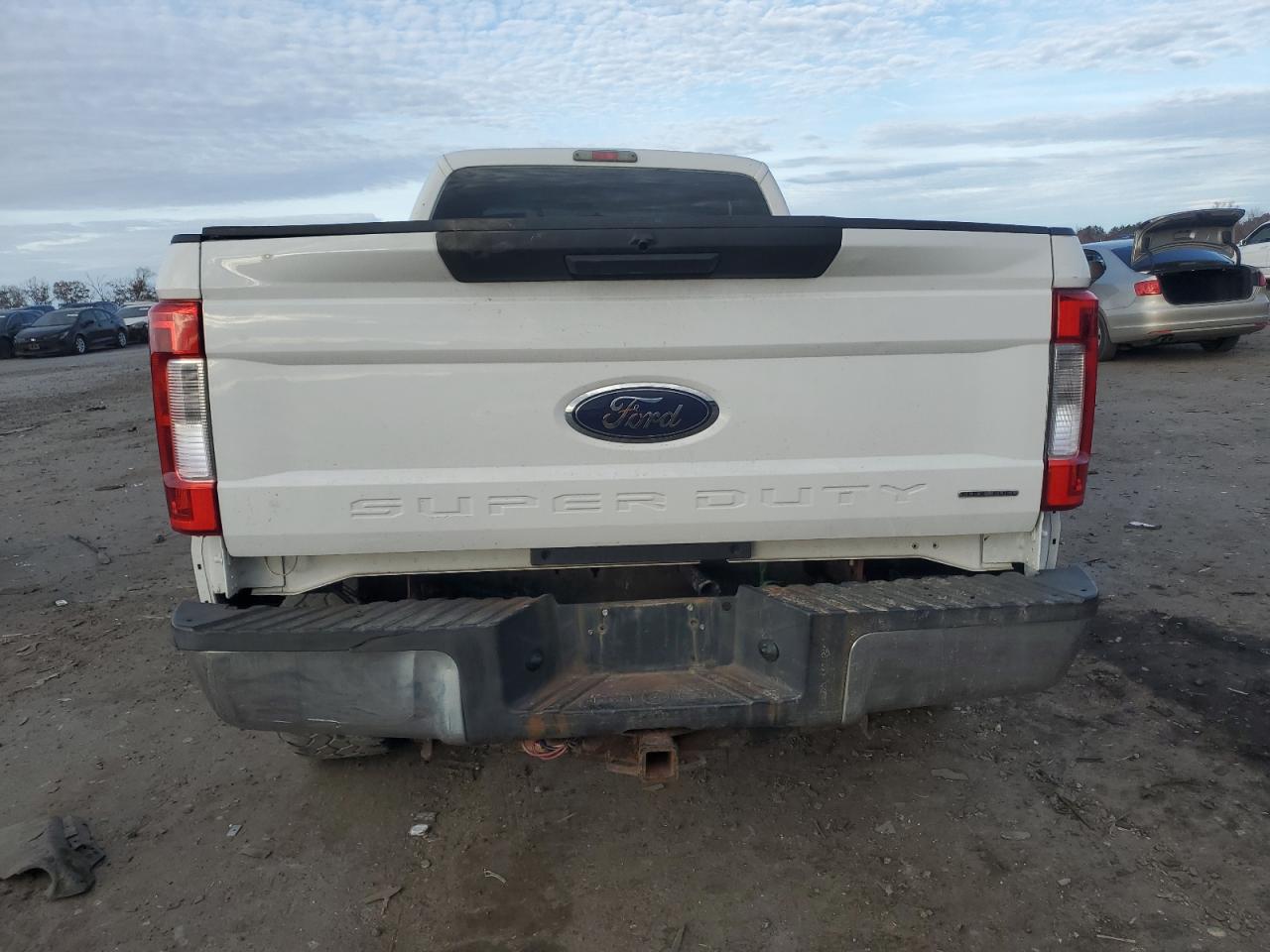 Ford F-250 Super Duty Image 3