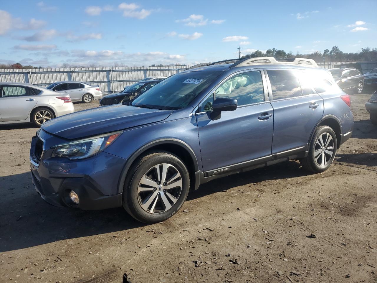 Subaru Outback 2.5i Limited Image 1