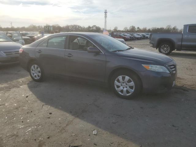 Toyota Camry Base Image 4