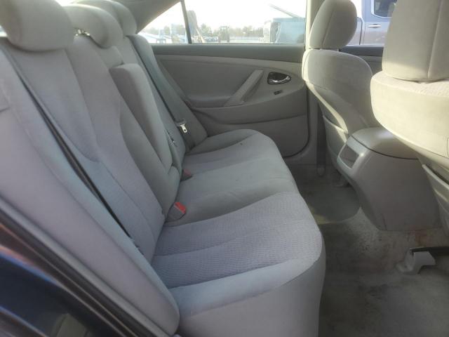 Toyota Camry Base Image 7