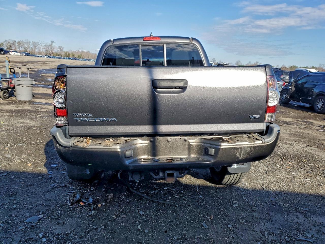 Toyota Tacoma Double Cab Image 4