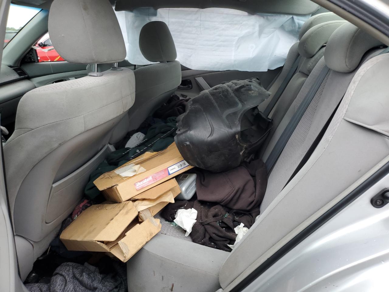 Toyota Camry Base Image 10