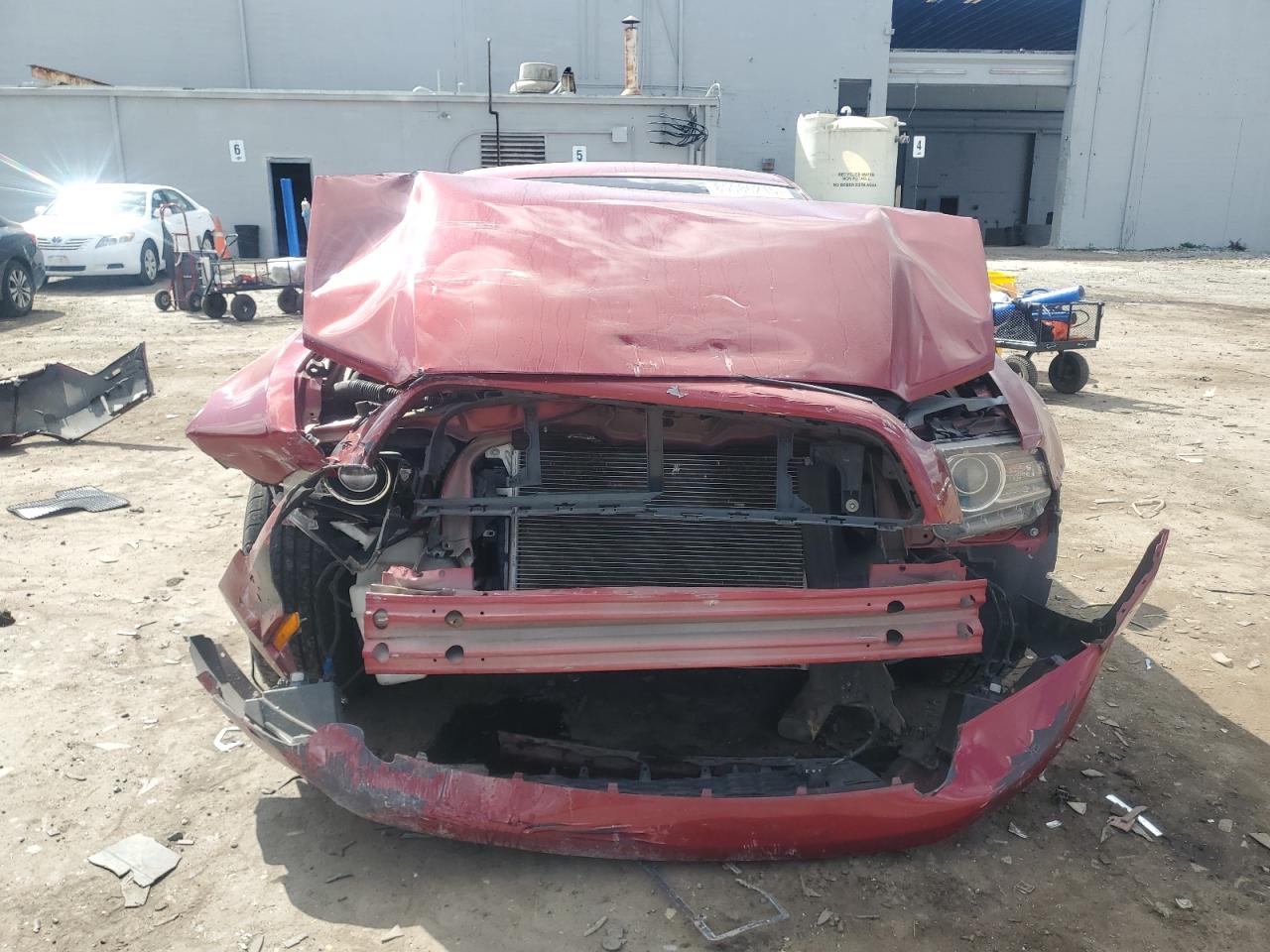 Ford Mustang Image 11