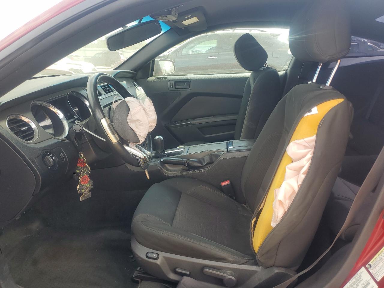 Ford Mustang Image 10