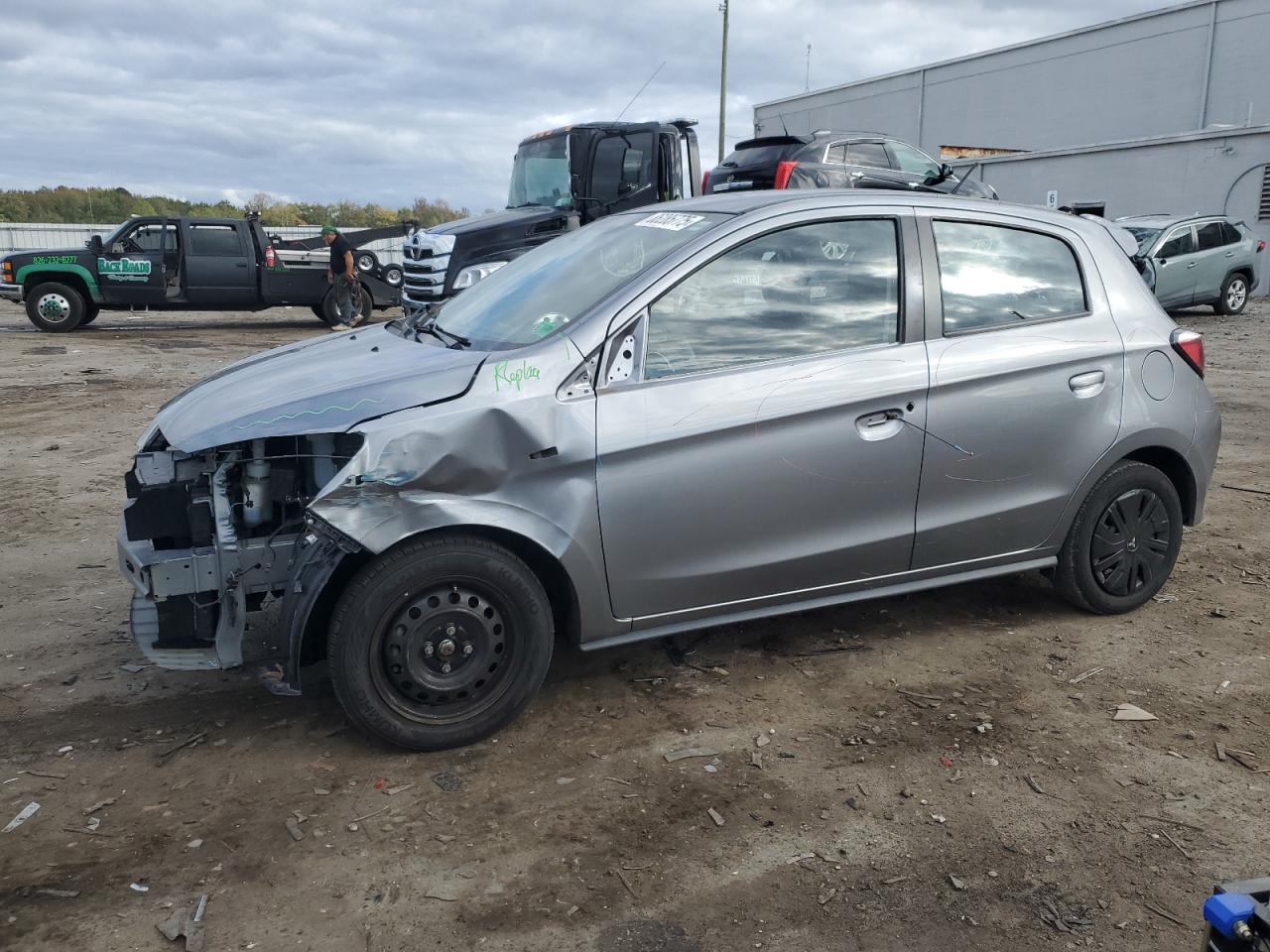 Mitsubishi Mirage Es Image 1