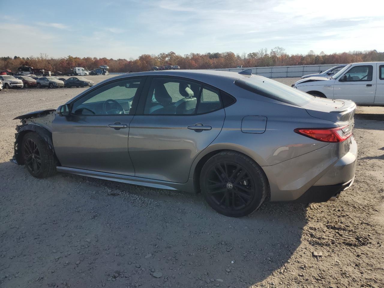 Toyota Camry Xse Image 2