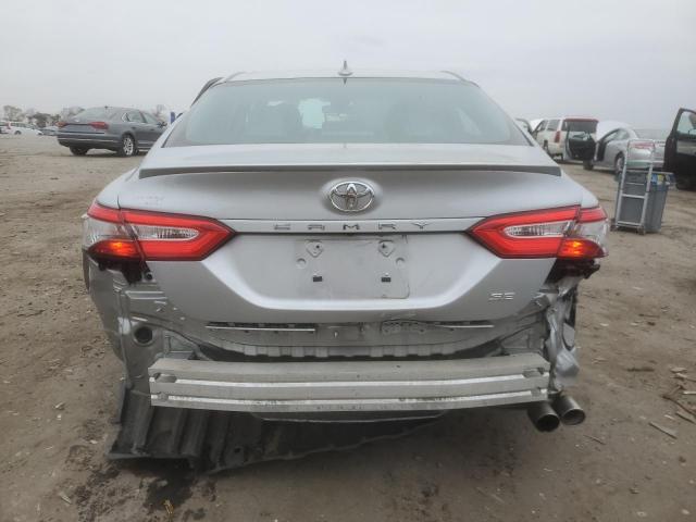 Toyota Camry L Image 2