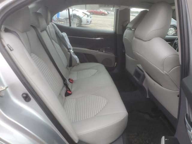 Toyota Camry L Image 12