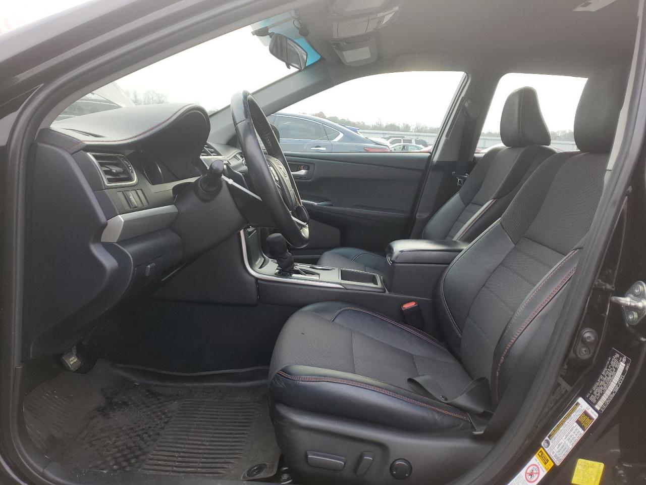 Toyota Camry Le Image 3