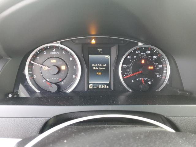 Toyota Camry Le Image 4