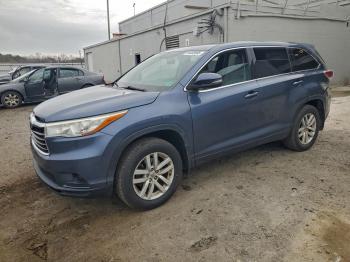  Salvage Toyota Highlander