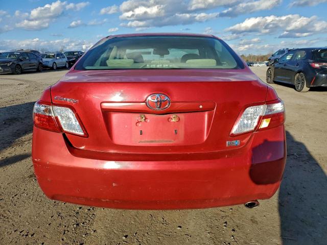 Toyota Camry Hybrid Image 10