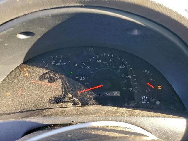 Toyota Camry Base Image 4