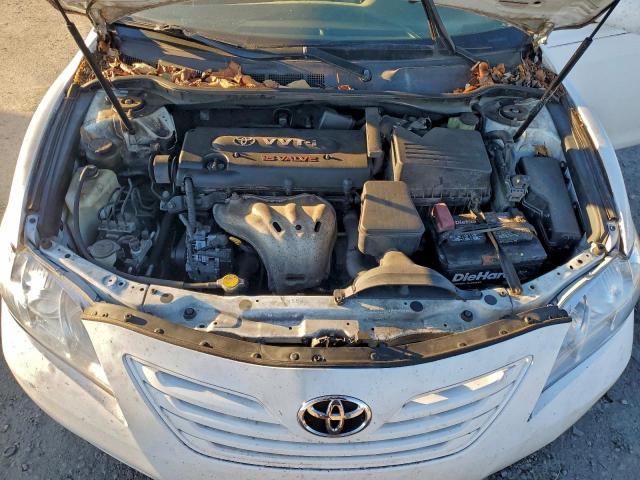 Toyota Camry Base Image 10