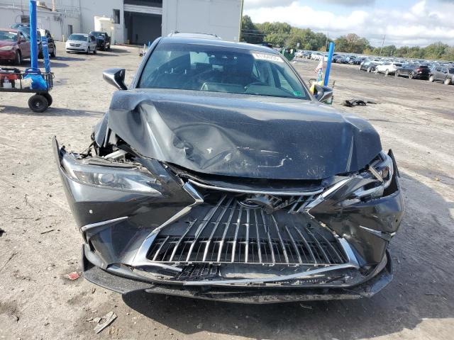 Lexus Es 300h Base Image 12