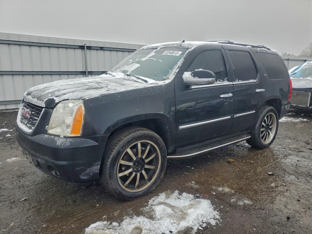 Cadillac Escalade Luxury Image 1