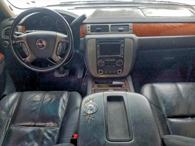 Cadillac Escalade Luxury Image 12