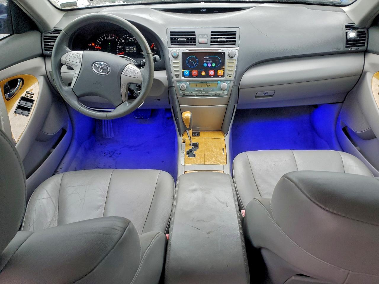 Toyota Camry Ce Image 8