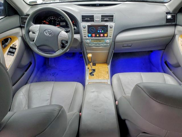 Toyota Camry Ce Image 8