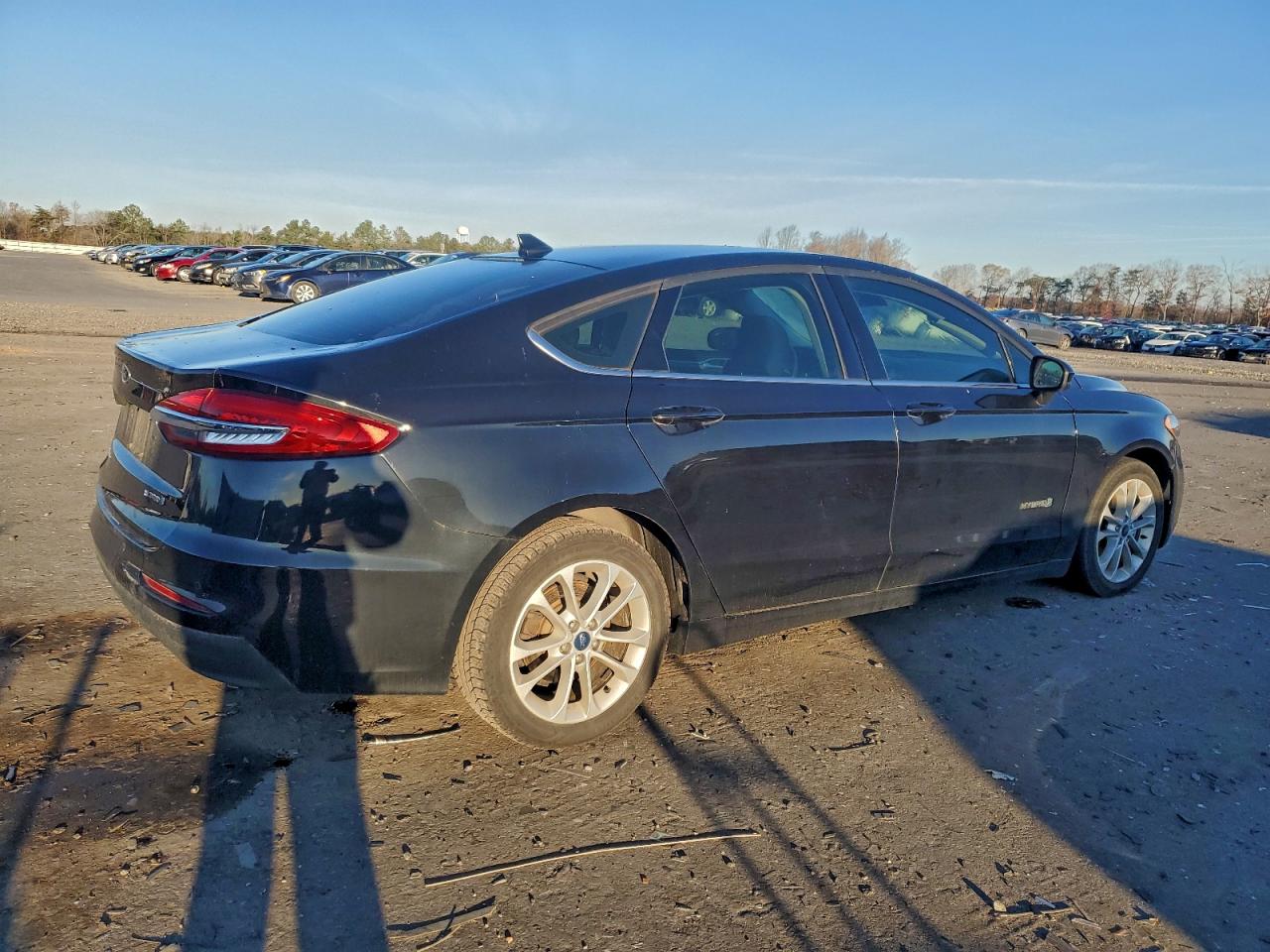 Ford Fusion Se Image 4