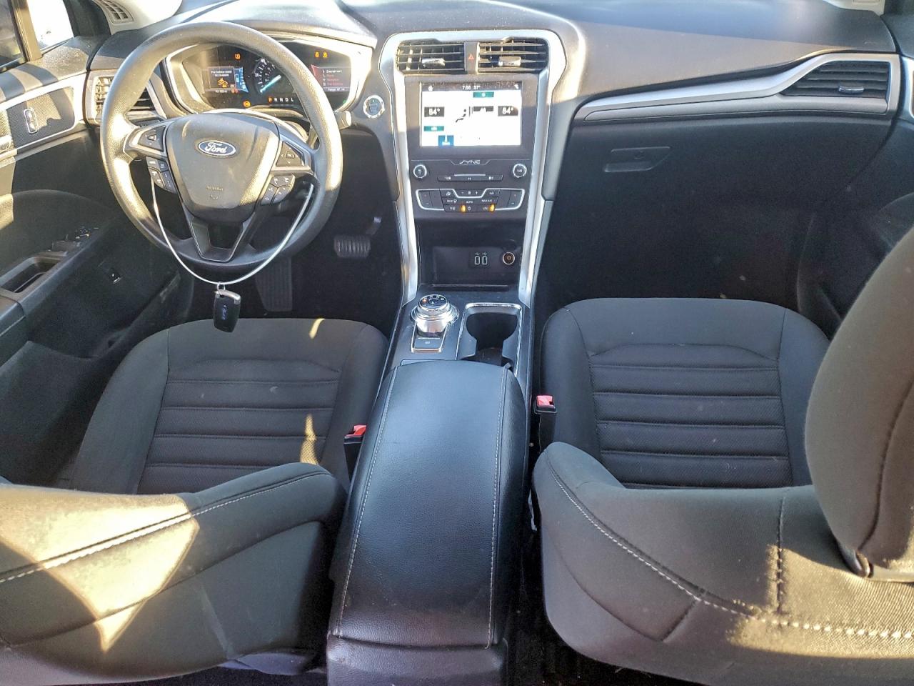 Ford Fusion Se Image 11