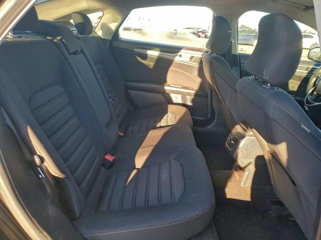 Ford Fusion Se Image 8