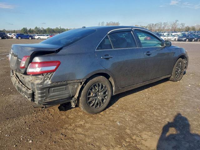 Toyota Camry Base Image 4