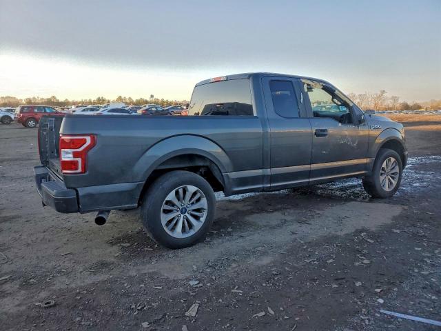 Ford F-150 Super Cab Image 3
