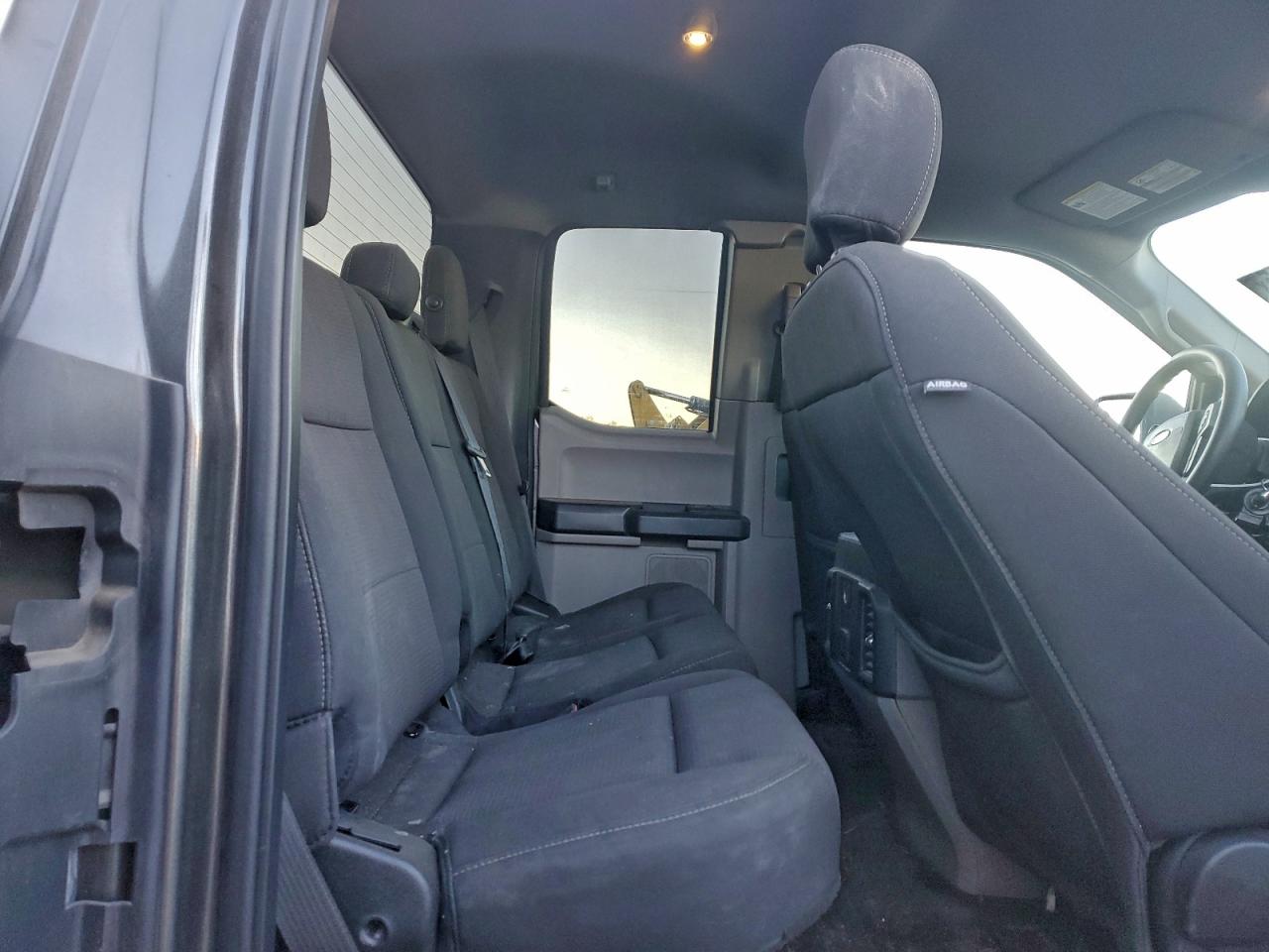 Ford F-150 Super Cab Image 7