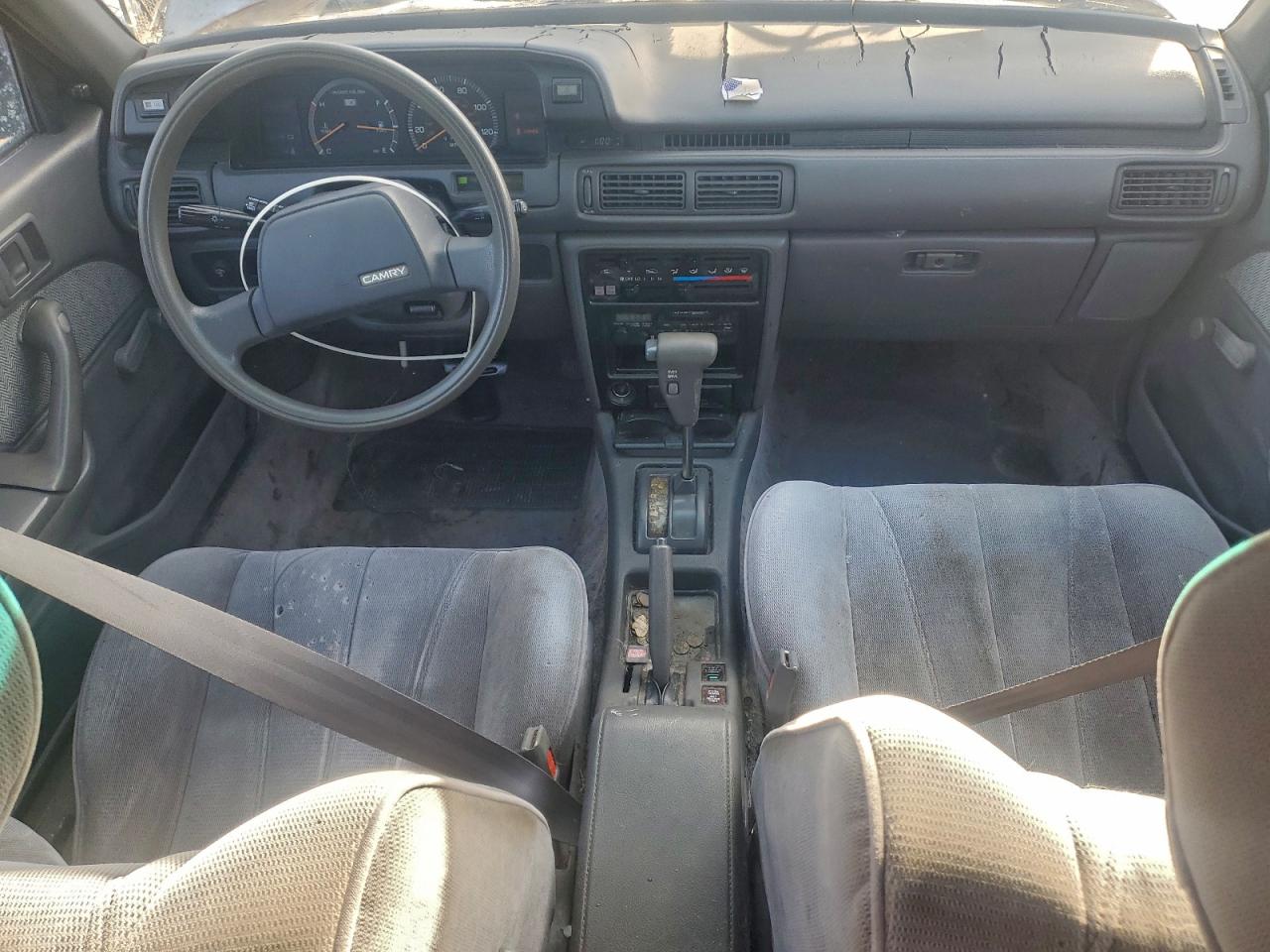 Toyota Camry Dlx Image 8