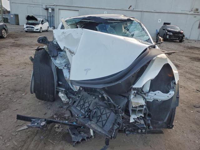 Tesla Model 3 Image 2