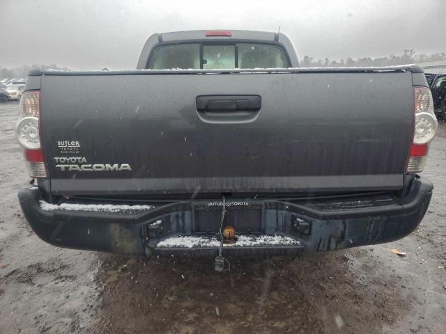 Toyota Tacoma Image 12